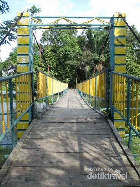 94+ Gambar Bangku Di Taman HD