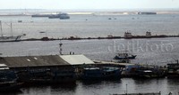 Rencananya, dari reklamasi yang merupakan bagian dari proyek tanggul raksasa ini akan menghasilkan tambahan lahan seluas 51 ribu hektar.