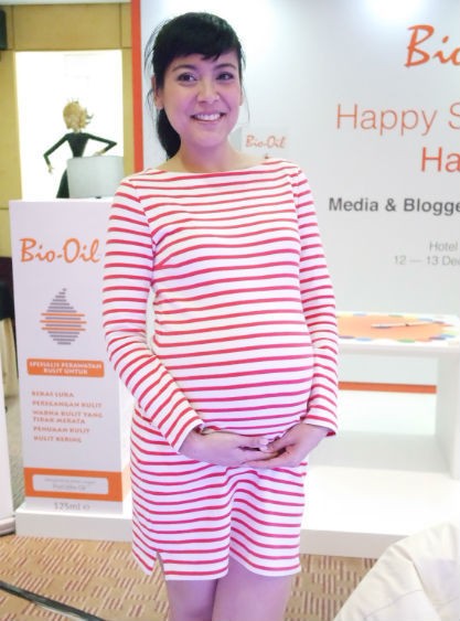 Uy qurilishi porno tüstü