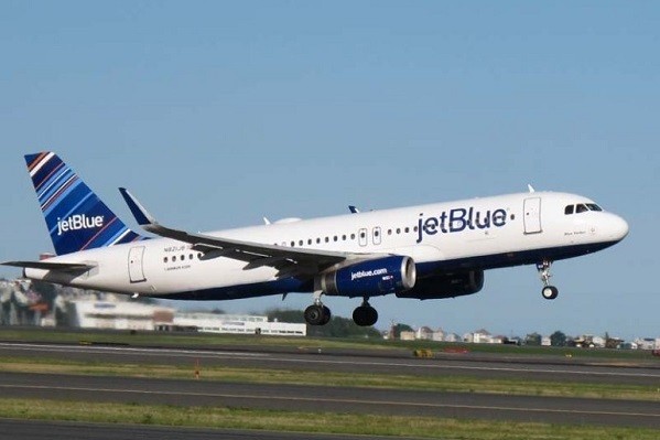 Gagal Nonton UFC di Las Vegas, Traveler Ini Malah Didepak dari Pesawat