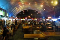 Night Quarter adalah pasar malam kuliner akhir pekan yang menampilkan makanan dari seluruh dunia. Ini adalah objek wisata paling baru di Gold Coast yang baru dibuka pada akhir November 2015 (Fitraya/detikTravel)