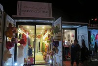 Side Street, The Alley, dan High Street adalah area fashion dan kerajinan. Di sini kita bisa berburu barang kerajinan langsung dari para pengrajinnya (Fitraya/detikTravel)