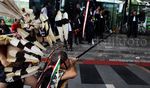 Aksi Tari Sumpit di Depan Gedung KPK
