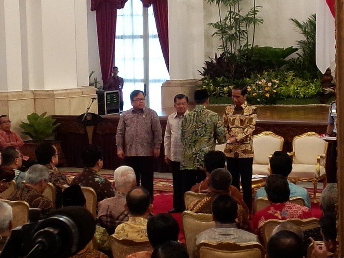 Serahkan DIPA 2016, Jokowi: Januari Proyek Segera Dimulai!