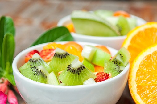 Madu dan Salad Buah Cegah Anak Terserang Flu dan Batuk