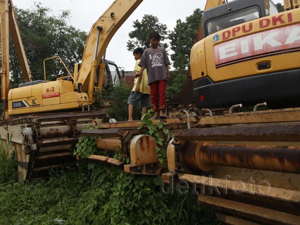 Pembangunan Waduk Brigif Mangkrak