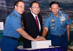Rizal Ramli Luncurkan Prangko Komodo 2016