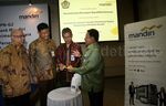 Bayar Pajak Bisa Lewat Mini ATM Bank Mandiri