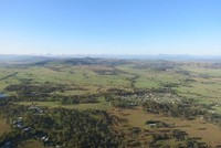 Pemandangan indah daerah Canungra di Gold Coast. Tidak ada hingar bingar. Yang ada hanya ketenangan alam sekitar berupa peternakan dan perbukitan (Fitraya/detikTravel)