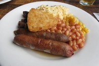 Sarapannya khas ala kawasan pedesaan Australia, dengan scrambled egg, baked bean, jamur, sosis dan kentang hashbrown (Fitraya/detikTravel)
