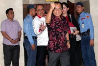 Alasan pimpinan DPR nonatifkan Akbar, karena ada surat dari Ridwan Bae yang disetujui oleh Fahri Hamzah melaporkan Akbar karena diduga melanggar etik membocorkan informasi rapat internal MKD. Lamhot Aritonang/detikFoto.