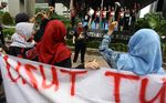 Demo Desak Pengusutan Kasus Bank Banten