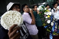 Koalisi Masyarakat Sipil Anti Korupsi memprotes keras masuknya revisi UU KPK ke dalam prolegnas.