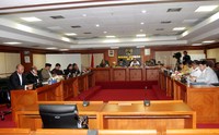 Rapat MKD kini diskors untuk salat maghrib. Hasil sementara, sembilan anggota MKD minta sanksi sedang, sedangkan enam lainnya sanksi berat. Pool/Lamhot Aritnang/detikFoto.
