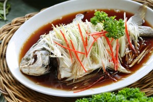 Lembut Gurih Tim Ikan untuk Santap Siang Lezat