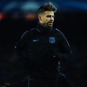 Pique Pertanyakan Alasan Suporter Menyorakinya