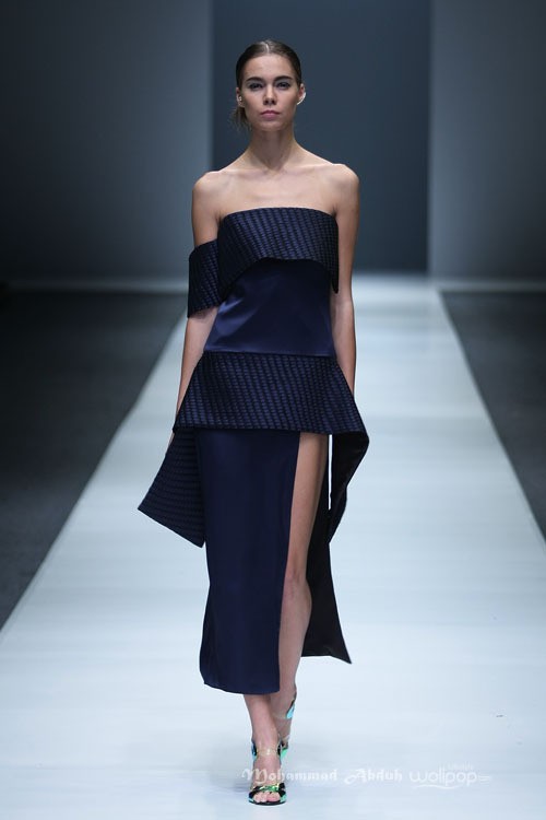 Haryono Setiadi Dewi Fashion Knight Jakarta Fashion Week 2016 at Senayan City. Jakarta. [Foto: Mohammad Abduh/Wolipop]