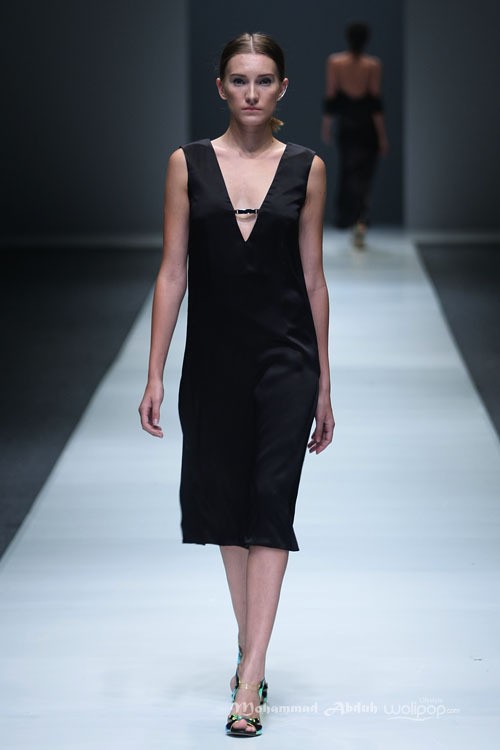 Haryono Setiadi Dewi Fashion Knight Jakarta Fashion Week 2016 at Senayan City. Jakarta. [Foto: Mohammad Abduh/Wolipop]