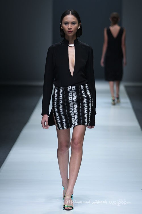 Haryono Setiadi Dewi Fashion Knight Jakarta Fashion Week 2016 at Senayan City. Jakarta. [Foto: Mohammad Abduh/Wolipop]