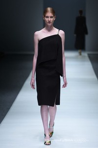 Haryono Setiadi Dewi Fashion Knight Jakarta Fashion Week 2016 at Senayan City. Jakarta. [Foto: Mohammad Abduh/Wolipop]