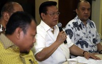 Hanya Agung belum mau menyebutkan nama pengganti yang telah dia siapkan.