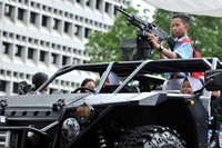 Seorang pelajar bergaya bak tentara. Ist/Puspen TNI.