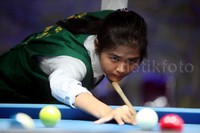 Anita Arviani dari Kalimantan Barat tampak serius.