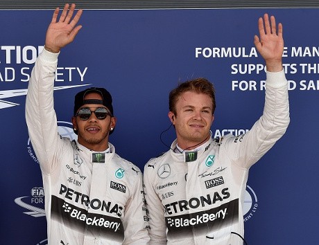 Mercedes Serius Copot Hamilton atau Rosberg Kalau Sampai Rugikan Tim