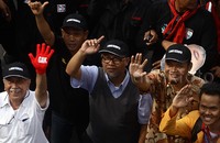 Pelepasan BW dihelat di lobi gedung KPK siang ini. Ratusan buruh dan sejumlah pegiat antikorupsi hadir di pelepasan kali ini.