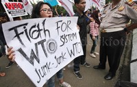 Konferensi empat hari ini berlangsung dua tahun setelah para menteri mencapai kesepakatan bersejarah di Bali, Indonesia, untuk merombak total prosedur-prosedur kepabeanan global.