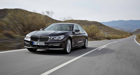 BMW Siapkan Varian M Seri 7?