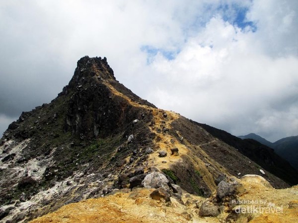 Sinabung Sibayak Duo Gunung Macho Dari Sumut Foto 3