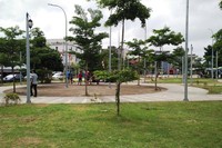 Sekayu Waterfront juga dilengkapi dengan joging trek yang bisa dipakai wisatawan berjalan-jalan atau lari pagi. Pasti sehat dan bugar jika joging di sini (Wahyu/detikTravel)