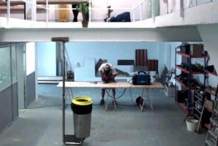 Dua Peselancar Australia Ciptakan Tong Sampah Laut