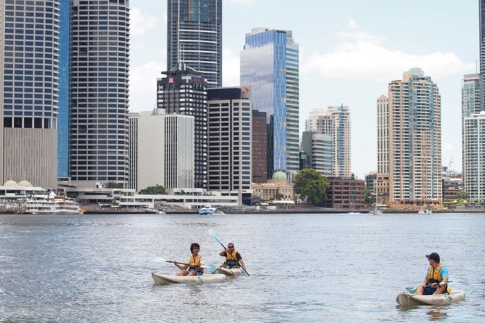 Petualangan yang Beda Ala Brisbane, Naik Kayak!