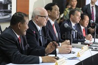 Pertemuan tersebut membahas berbagai kerjasama dan isu-isu keamanan kedua negara.