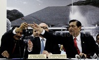 Menteri Koordinator Politik, Hukum dan Keamanan (Menko Polhukam), Luhut Binsar Pandjaitan menggelar pertemuan dengan sejumlah pejabat tinggi Australia di kantor Kemenko Polhukam, Jalan Medan Merdeka Barat, Senin, (21/12/2015). Selain Luhut.