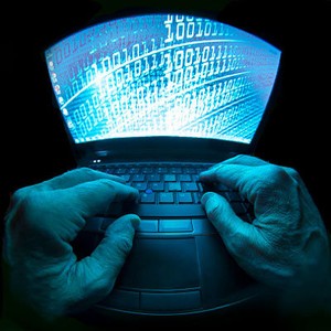 Pemerintah AS & FBI Kena Retas