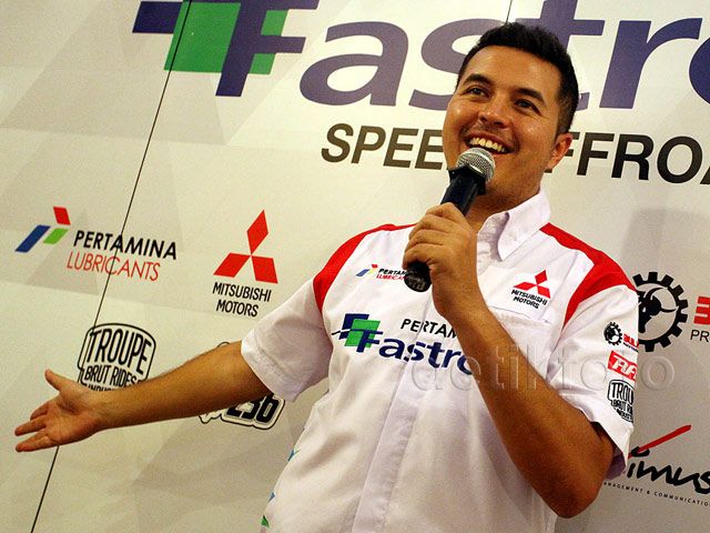 Kaleidoskop Pebalap Rifat Sungkar di IXOR 2015