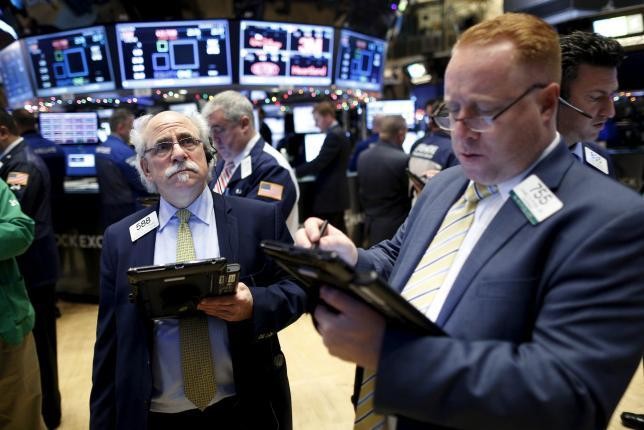 Wall Street Rebound di Tengah Jatuhnya Harga Minyak