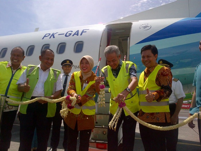 Penerbangan Perdana Garuda Pangkalan Bun-Semarang Penuh Penumpang