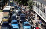Arus Lalin Jalan Sudirman Padat Merayap