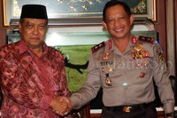 Usai acara itu, Ketua PBNU Said Aqil menerima Kapolda Metro Jaya Irjen Tito Karnavian. Lamhot Aritonang/detikFoto.