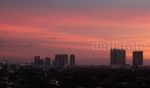 Cantiknya Lembayung Senja di Langit Kota Jakarta