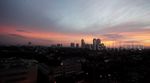 Cantiknya Lembayung Senja di Langit Kota Jakarta