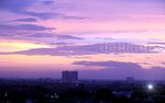 Cantiknya Lembayung Senja di Langit Kota Jakarta