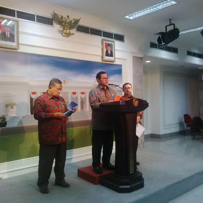 Jokowi Minta Ekonomi Tumbuh 5,3% di 2016