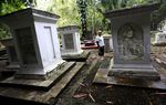 Mengunjungi Makam Belanda di Kebun Raya Bogor