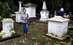 Mengunjungi Makam Belanda di Kebun Raya Bogor