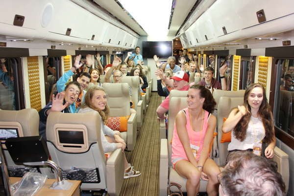 Biaya Sewa Rp 30 Juta, Kereta Wisata Laris Manis Saat Natal